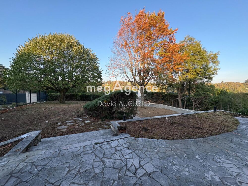 Rare secteur Tassin le Bourg, maison sur sous-sol complet, terrain de 900m2