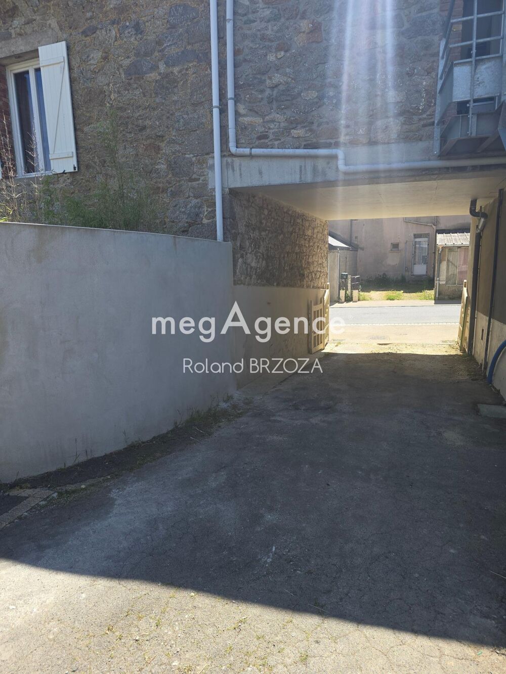 APPARTEMENT 2 PIECES CENTRE VILLE SAINT MELOIR DES ONDES