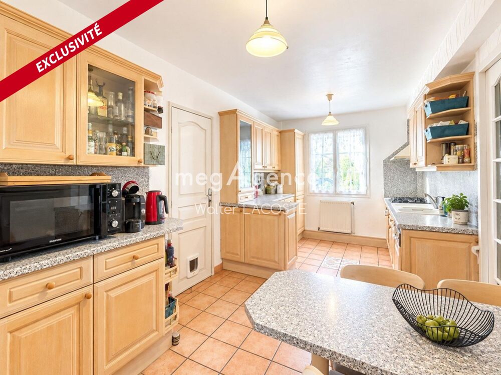 Vente Maison Maison familiale 5 pièces, 3 chambres, un bureau, jardin et garage Magny-les-hameaux