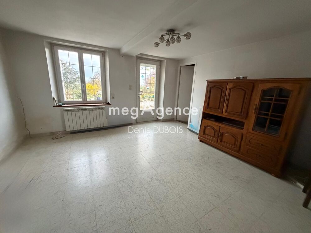 Maison quatre chambres et bureau