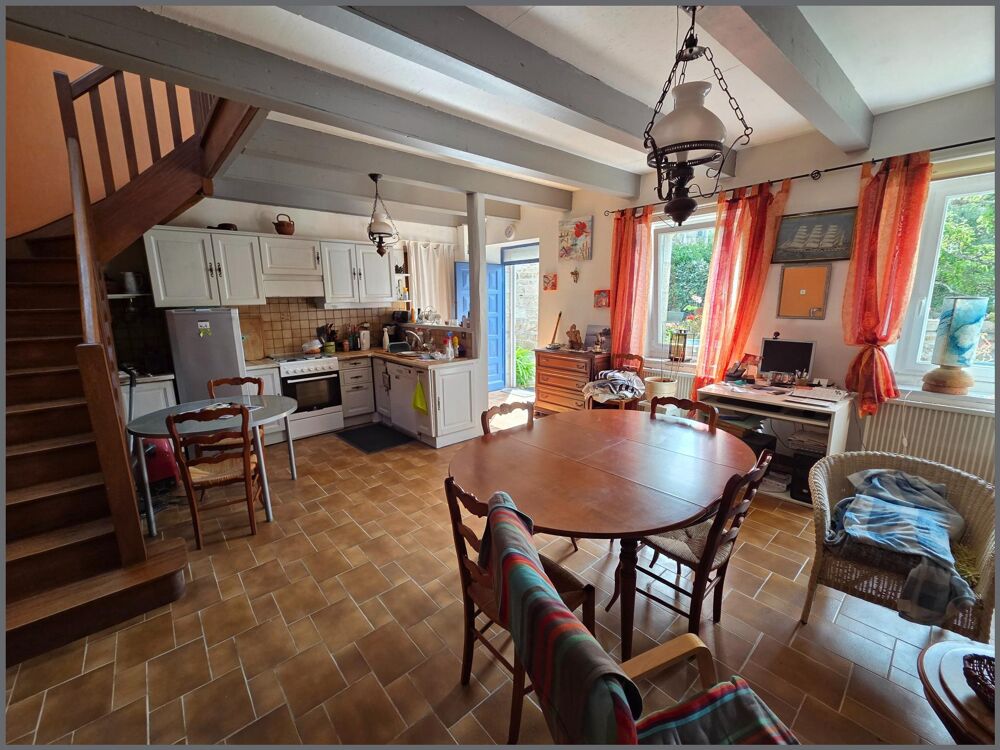 Vente Maison Longère en pierre  à 100m de la plage Penvenan