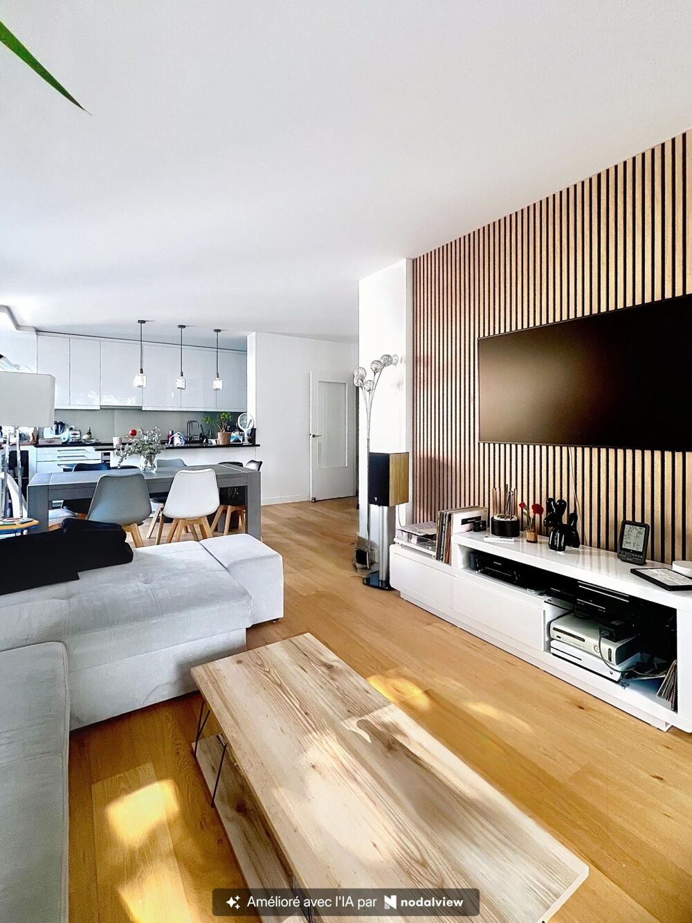 Vente Appartement Parly 2 – Appartement familial de 4 pièces, 102 m², avec suite parentale, balcon et loggia aménagée Le chesnay