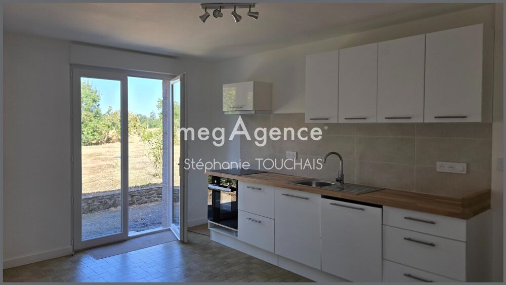 Vente Maison Maison en pierre 80 m², 5 pièces sur 2110 m² de terrain Saint-marc-le-blanc