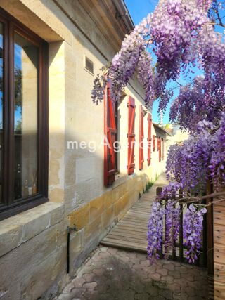  Maison  vendre 8 pices 230 m