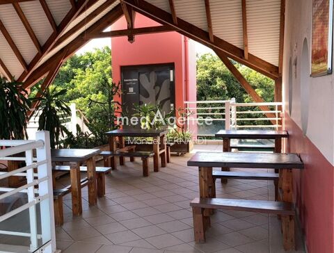 Fonds de commerce - Restaurant - Vente sur place et &agrave; emporter - 160m&sup2; env - Baie Mahault 89500 97122 Baie-mahault