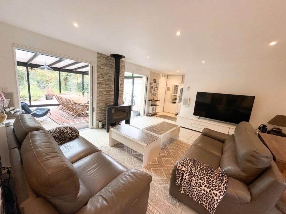 Vente Maison Coup de cœur à Quincampoix : propriété contemporaine d'exception, espaces de vie généreux et cadre de vie idyllique Quincampoix