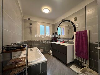  Maison � vendre 7 pi�ces 220 m�