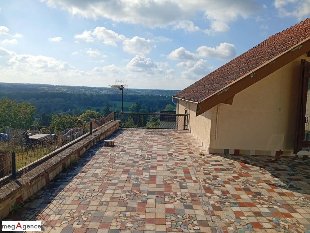 Maison 2 chambres + F1 indépendant, garage, cave, jardin.