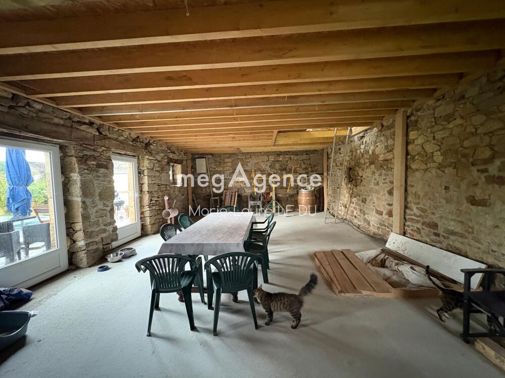Vente Maison 2 Maisons de caractere avec hangars sur terrain 18500m² environ Plouegat-moysan