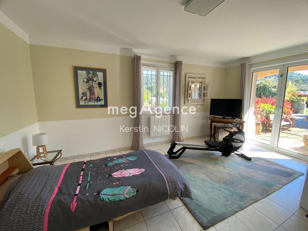 � vendre  Maison N�oules (83136)