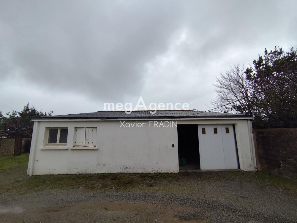 Dépendance avec studio et garage à rénover  Fort potentiel !