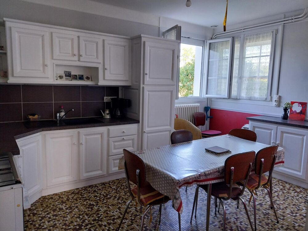 Belle maison familiale, 5 chambres, ayant bénéficié d'une belle rénovation en 2016.