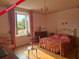 Vente Maison Fort potentiel pour cette maison ancienne avec dépendances Grezieu-la-varenne