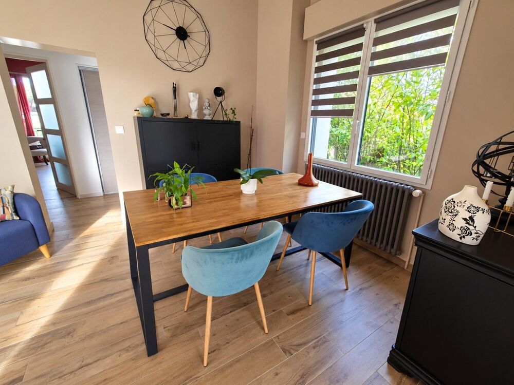 MAISON FAMILIALE 4 CHAMBRES, JARDIN ET PISCINE