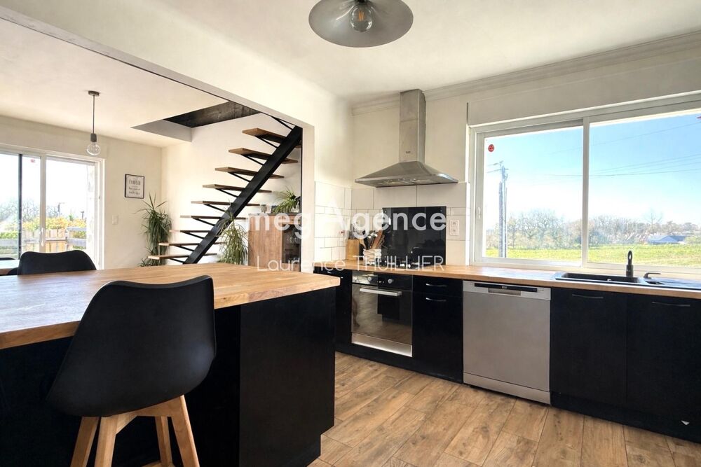 Vente Maison Maison 102 m² 3 pièces Poullan-sur-mer