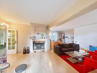  Maison à vendre 10 pièces 221 m²