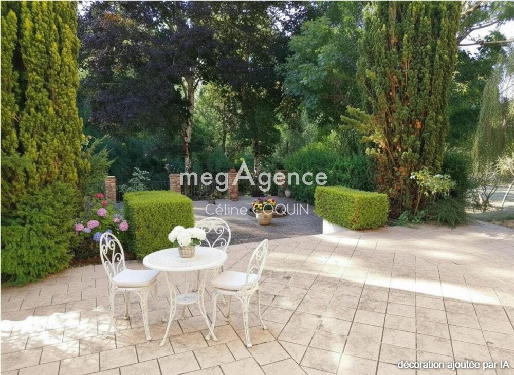 Vente Maison Maison charentaise de caractère – 174 m² – 3 chambres – Terrain de 5 800 m² – Vue rivière Marignac 17800