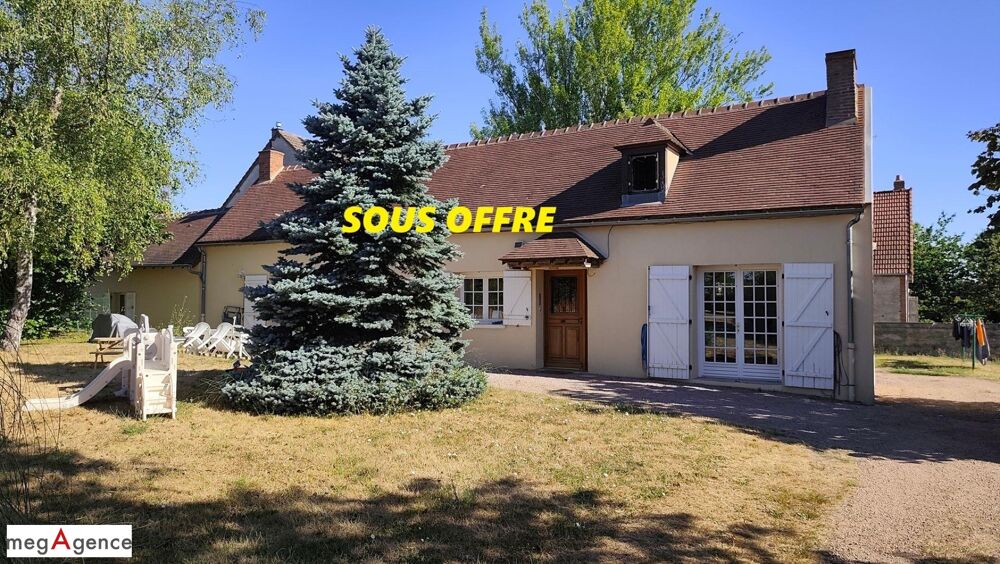 Vente Maison Longère rénovée 3 chambres, dépendances sur 1430 m² de parcelle. Saulcet