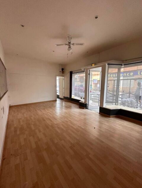 Local commercial avec terrasse � Emplacement privil&eacute;gi&eacute; &agrave; Valras-Plage (34350)?? 26900 34350 Valras-plage