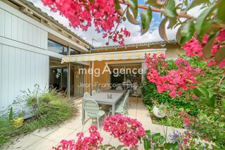  Maison  vendre 10 pices 400 m