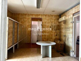  Immeuble � vendre 240 m�