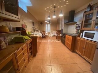  Maison � vendre 9 pi�ces 200 m�