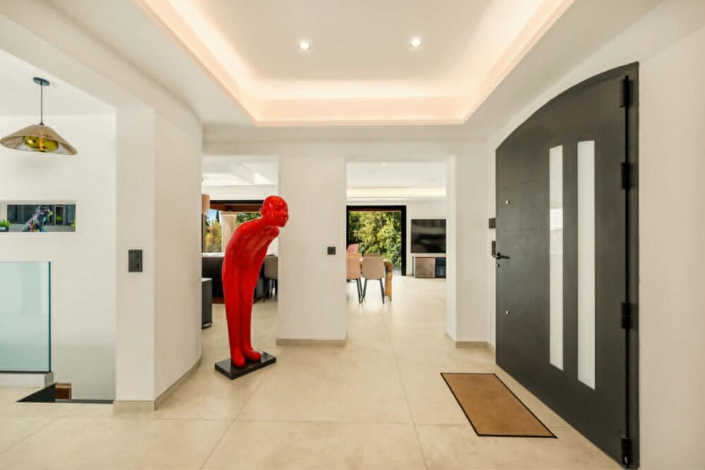 Vente Maison VILLA RENOVEE de 300M2 - 06330 ROQUEFORT-LES-PINS Roquefort-les-pins