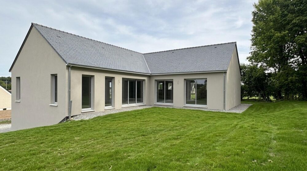 Maison sur Blaison Gohier de 225 m² env sur une parcelle de 746 m². Vendue hors d'eau