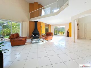  Maison � vendre 8 pi�ces 200 m�