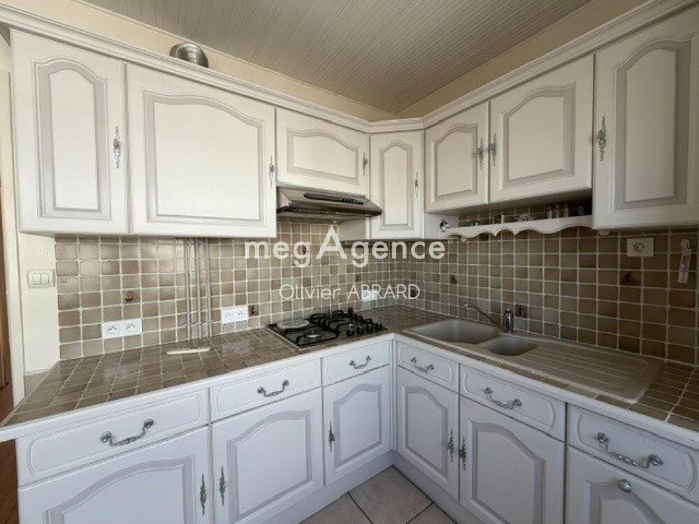 Vente Appartement GRAND T4 81 M2 +3 CHAMBRES + CAVE 8M2 + PARKING Nantes