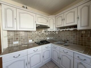 Vente Appartement GRAND T4 81 M2 +3 CHAMBRES + CAVE 8M2 + PARKING Nantes
