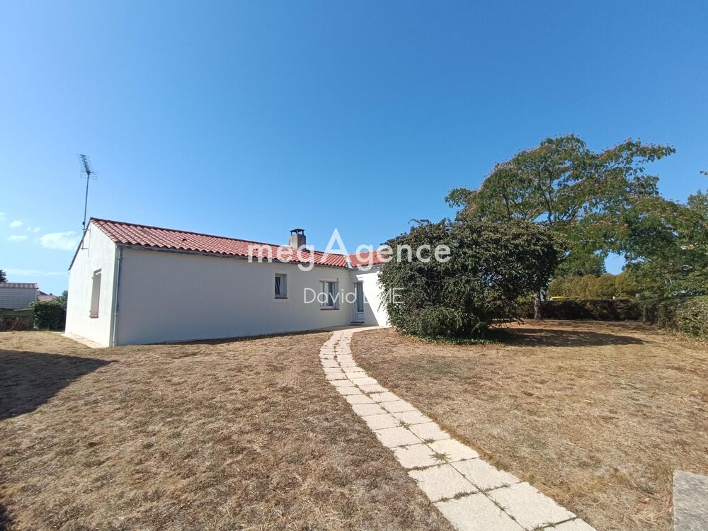 Vente Maison 5 Pièces, 108 m2, 3 chambres, AIZENAY Centre Aizenay