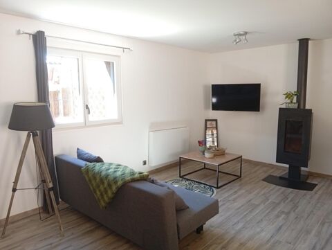   AVRANCHES : Appartement 3 pièces entièrement rénové de 61m² avec terrasse et stationnement Appartement - 3 pièce(s) - 61 m²