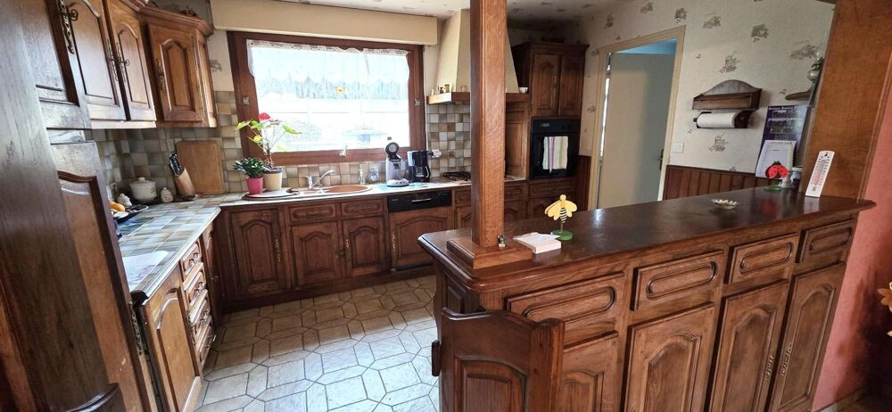 Vente Maison Maison 6 pièces - 5 chambres - Garage - Dépendance - 35120 La boussac