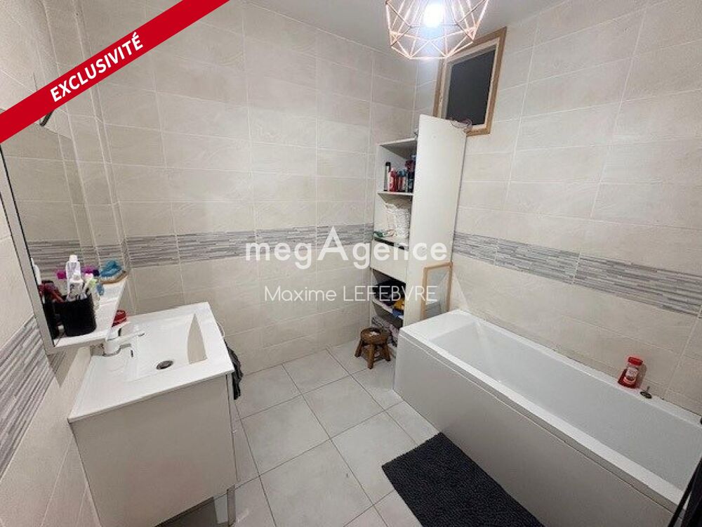 Vente Maison Ensemble Immobilier de près de 250m2 sur un terrain de 2750m2 Bernaville