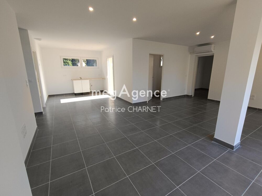 Maison contemporaine d'environ 102 m²