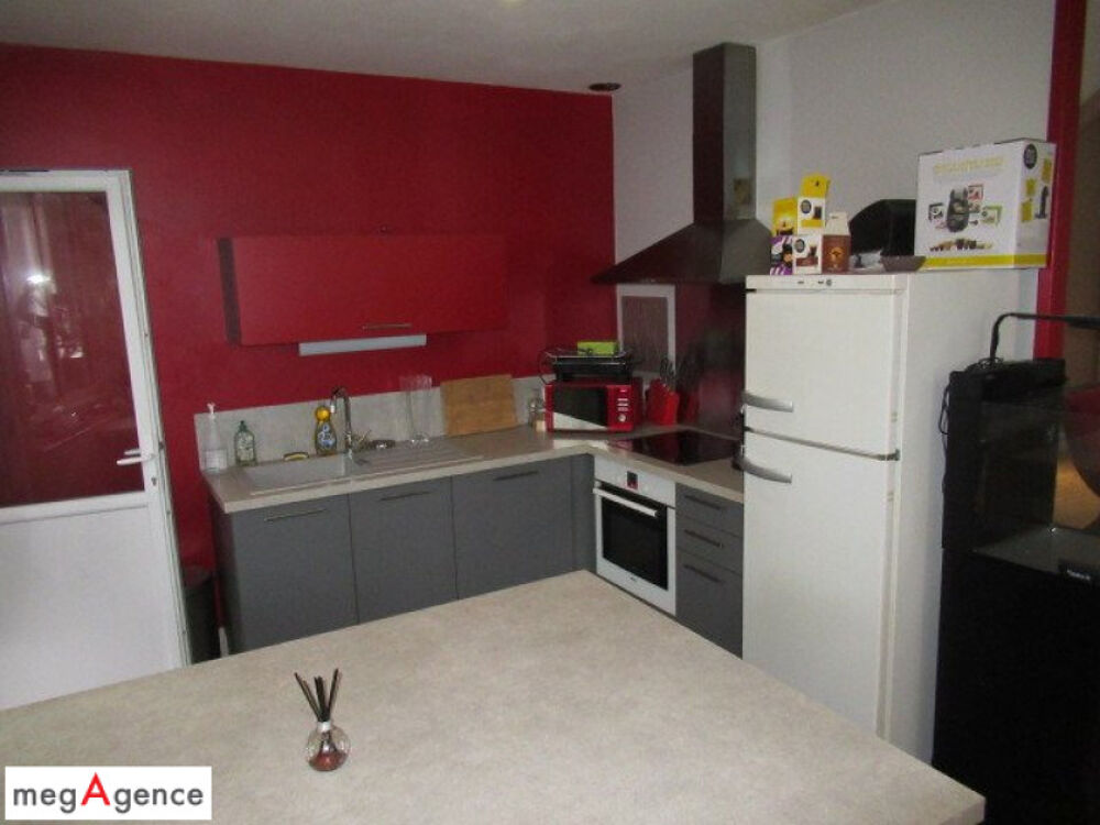 Maison 106 m², 3 chambres 2 terrasses, cave.