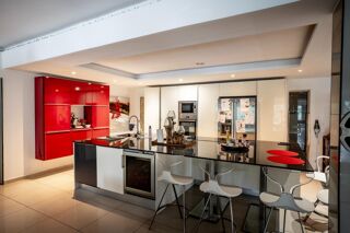  Maison � vendre 10 pi�ces 308 m�