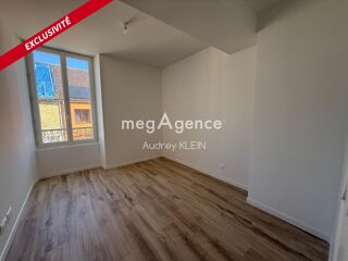  Immeuble à vendre 209 m²