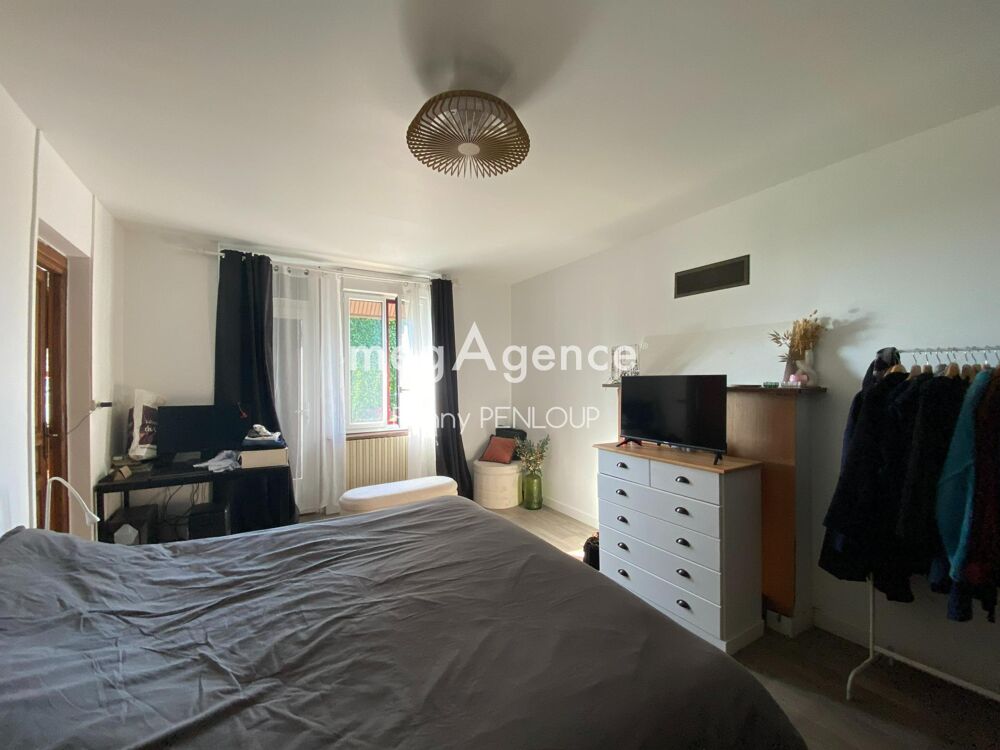 Vente Maison Maison en pierres 6 chambres avec garage et dépendance Les loges-marchis