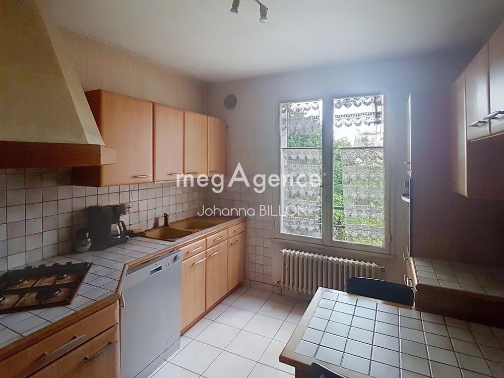Vente Maison Maison de ville au fond d'une impasse, avec beaucoup de potentiel !! Joue-les-tours