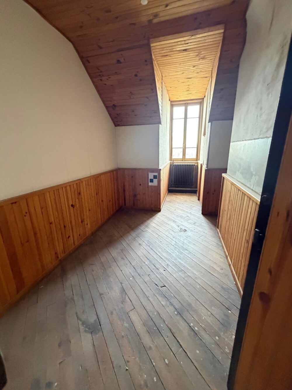 Vente Appartement APPARTEMENT A RÉNOVER 136m2 - Cuzieu - 1000m2 de Terrain Cuzieu
