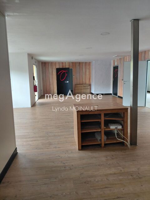 LOCAL COMMERCIAL 158000 79230 Prahecq