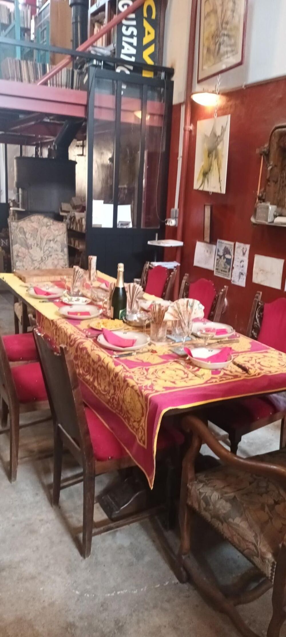 Vente Loft BIEN RARE ET ATYPIQUE- ANCIENNE CAVE VITICOLE AMENAGEE ATELIER D ARTISTE ET HABITATION Fosse