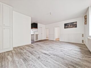  Appartement à louer 3 pièces 57 m²