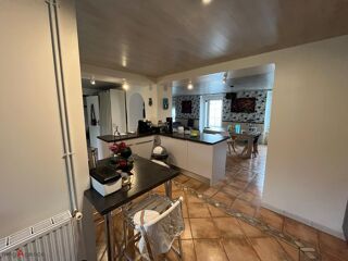  Maison  vendre 10 pices 222 m