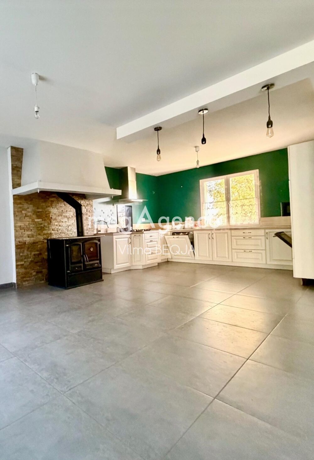 Vente Maison Belle maison familiale de 180 m² – 6 pièces Arces-dilo