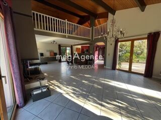  Maison � vendre 5 pi�ces 240 m�