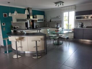  Maison � vendre 6 pi�ces 240 m�