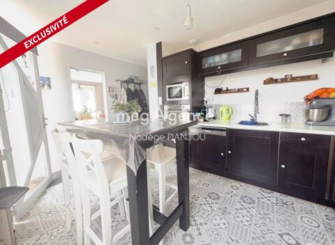   PAVILLON SUR SOUS SOL 139 M2 HABITABLES ST DENIS DE MERE Maison - 7 pi�ce(s) - 139 m�